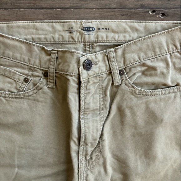 Old Navy 5-pocket Slim Fit Pants - Picture 3 of 4